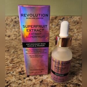 REVOLUTION SERUM + PRIMER